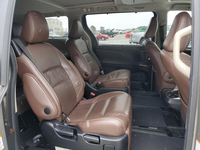 2015 Toyota Sienna XLE