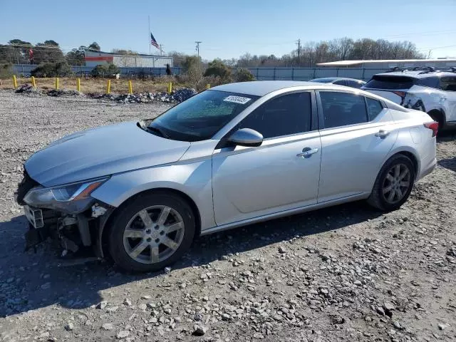 2019 Nissan Altima S