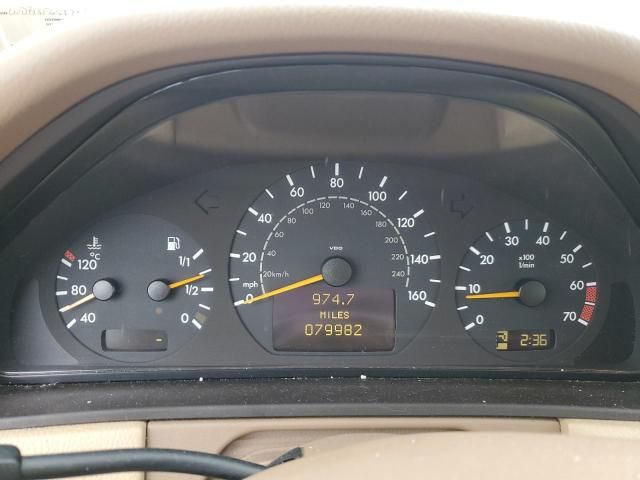 2001 Mercedes-Benz E 320