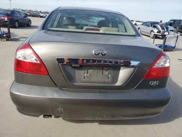 2004 Infiniti Q45