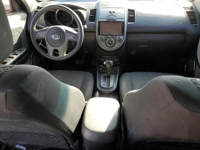 2010 KIA Soul +