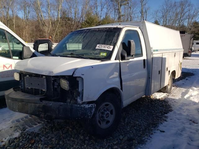 2009 GMC Savana Cutaway G3500