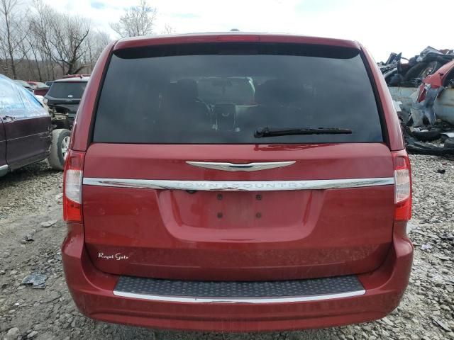 2013 Chrysler Town & Country Touring