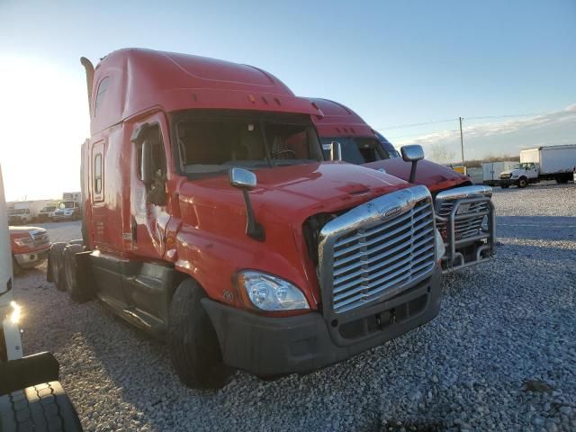 2015 Freightliner Cascadia 125