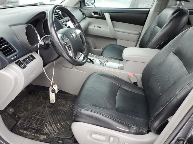 2013 Toyota Highlander Base