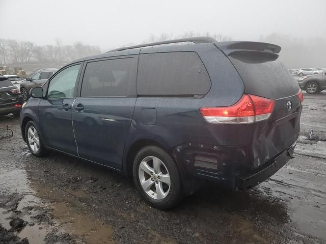 2011 Toyota Sienna LE