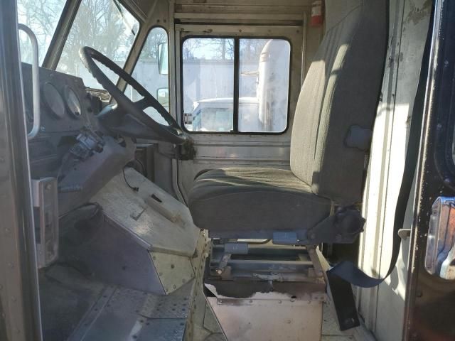 2009 Freightliner Chassis M Line WALK-IN Van