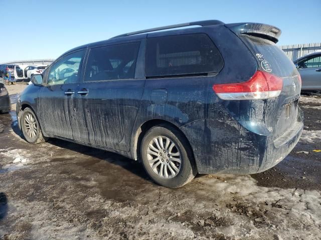 2011 Toyota Sienna XLE