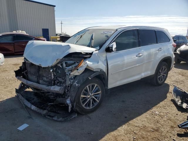 2019 Toyota Highlander SE