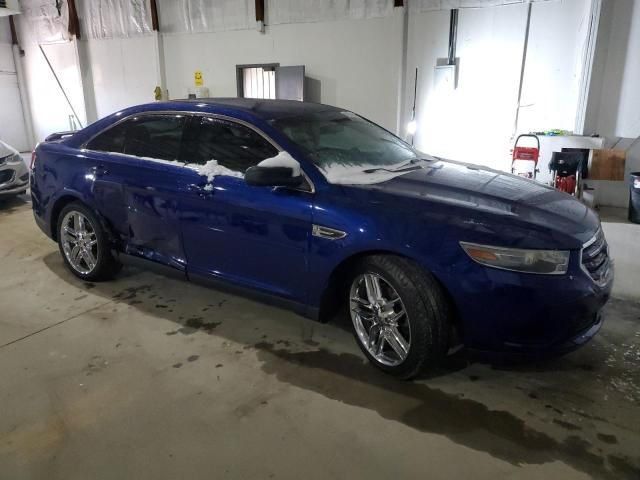 2013 Ford Taurus SE