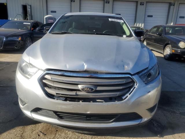 2015 Ford Taurus SE