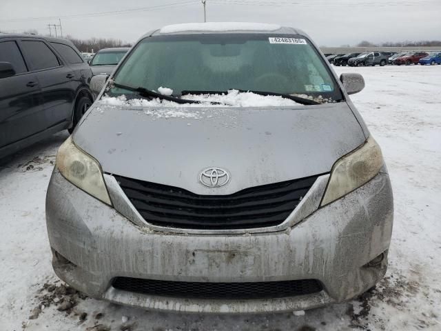 2011 Toyota Sienna LE