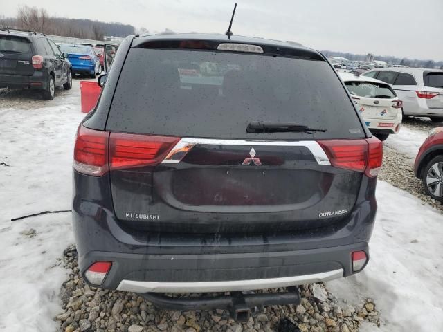 2016 Mitsubishi Outlander SE