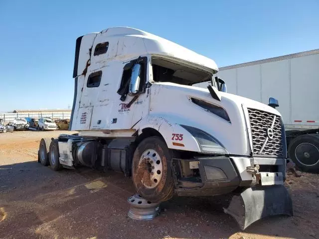 2020 Volvo VNL Semi Truck