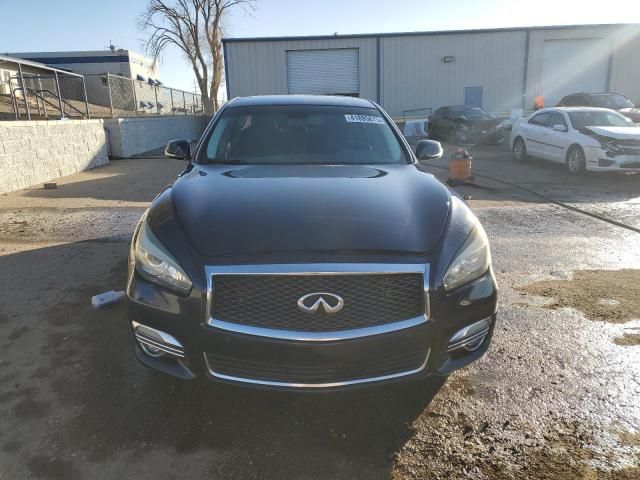 2015 Infiniti Q70 3.7