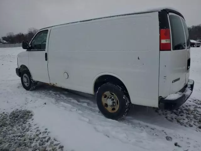 2009 Chevrolet Express G2500