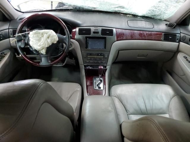 2004 Lexus ES 330