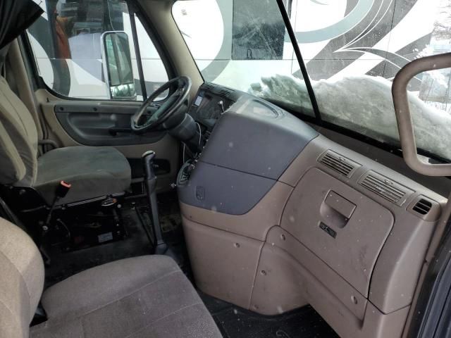 2012 Freightliner Cascadia 125