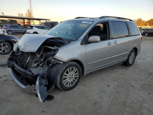 2008 Toyota Sienna XLE