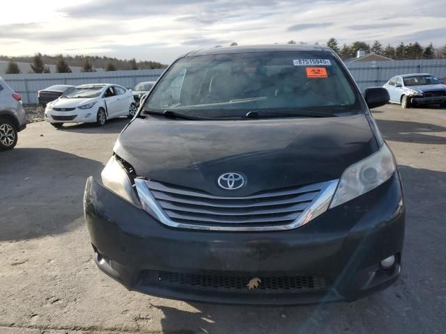 2015 Toyota Sienna XLE