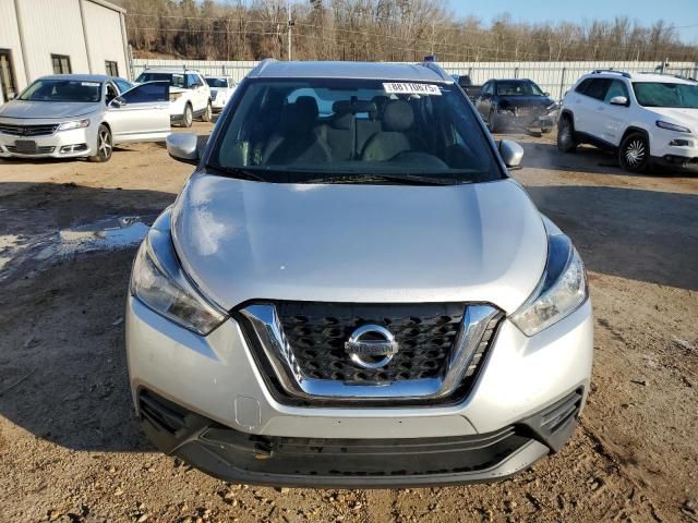 2019 Nissan Kicks S