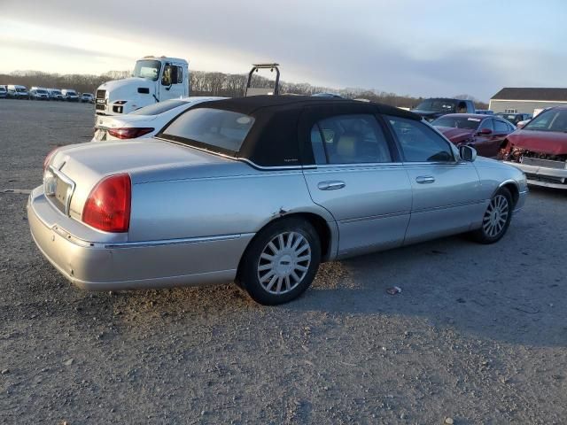 2004 Lincoln Town Car Executive