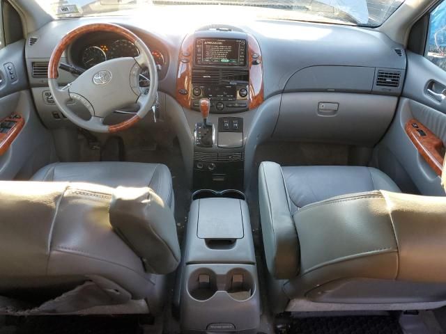 2007 Toyota Sienna XLE