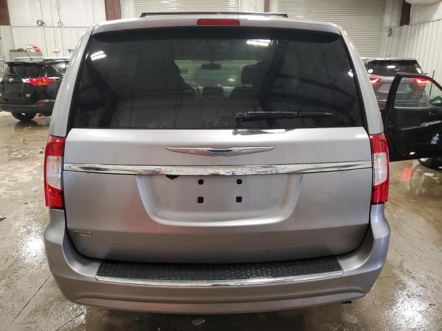 2015 Chrysler Town & Country Touring L