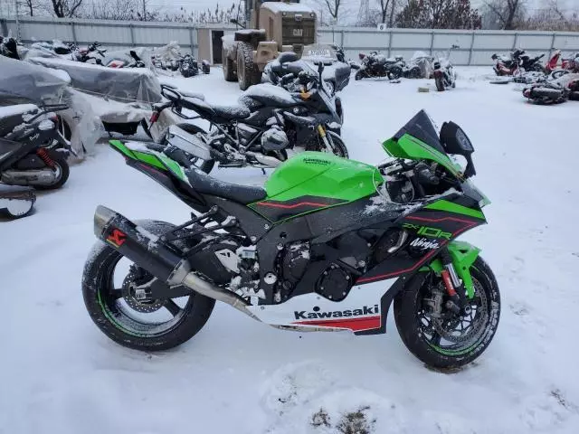 2022 Kawasaki ZX1002 L