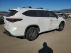 2020 Toyota Highlander Hybrid XLE