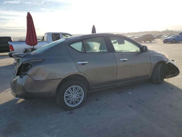 2013 Nissan Versa S