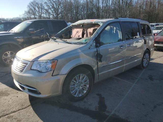 2012 Chrysler Town & Country Limited