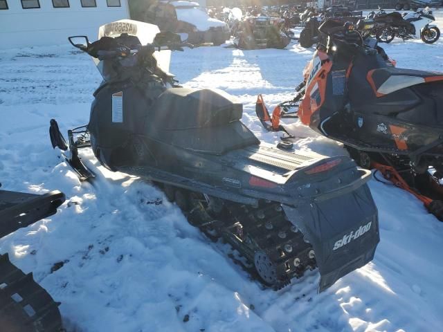 2017 Skidoo 2017 Skidoo Renegade