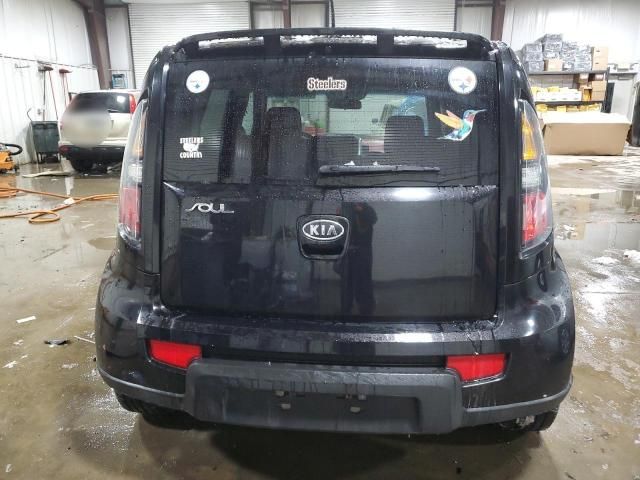 2010 KIA Soul +