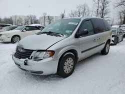 2005 Chrysler Town & Country en venta en Central Square, NY