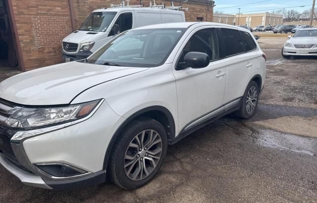 2016 Mitsubishi Outlander SE