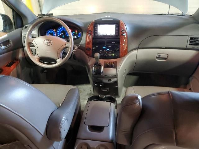 2008 Toyota Sienna XLE