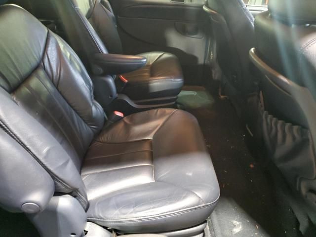 2001 Chrysler Town & Country LXI