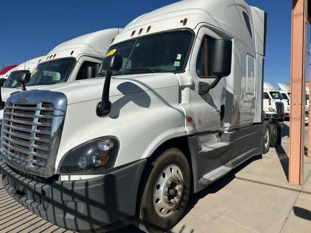 2016 Freightliner Cascadia 125