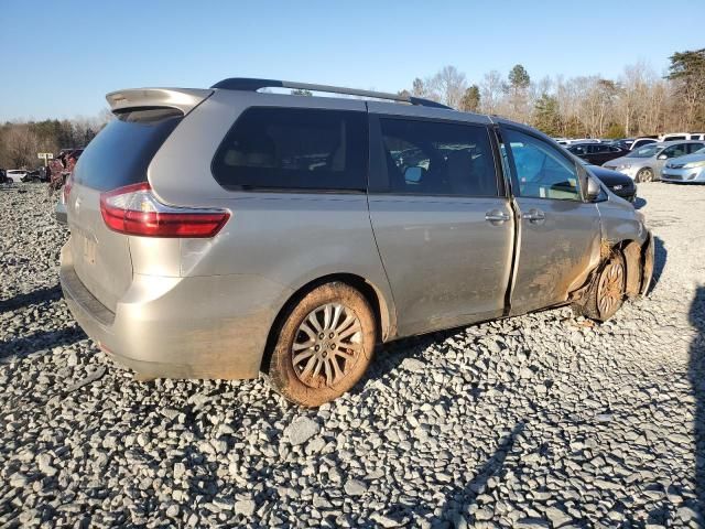 2015 Toyota Sienna XLE