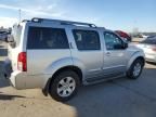 2005 Nissan Pathfinder LE