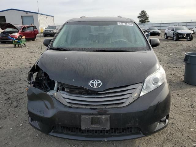 2014 Toyota Sienna XLE