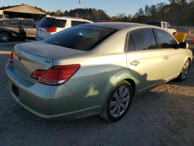 2005 Toyota Avalon XL