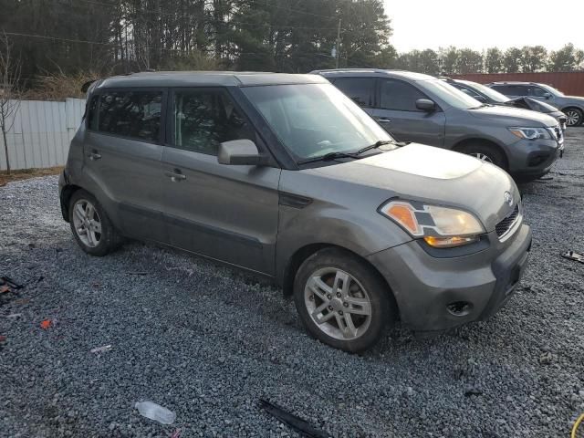 2011 KIA Soul +