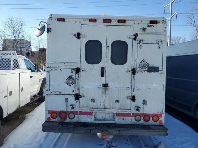 2007 GMC Savana Cutaway G3500