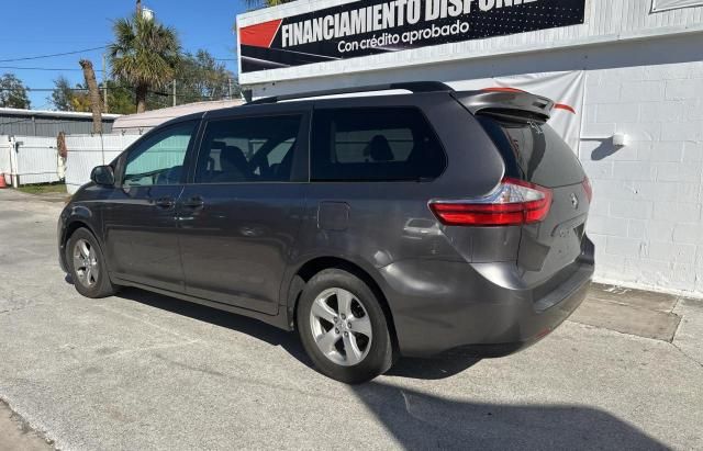 2015 Toyota Sienna LE