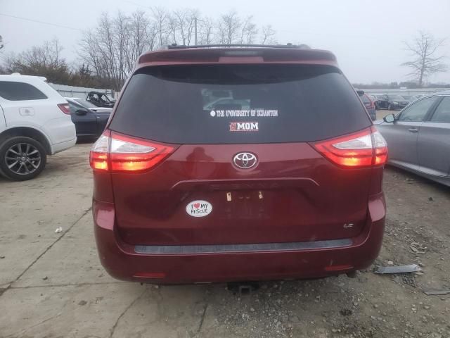 2015 Toyota Sienna LE