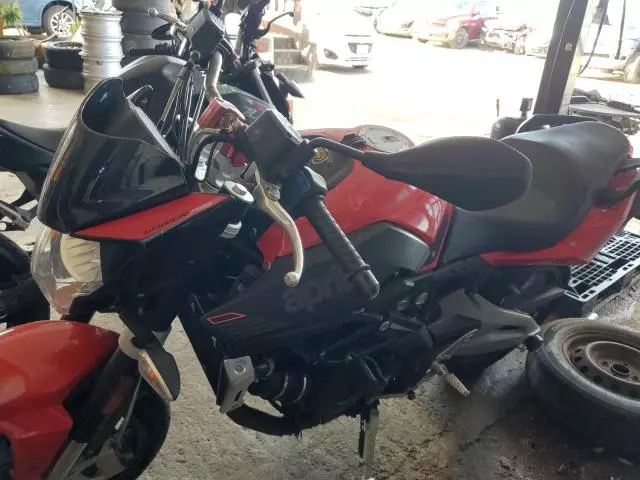 2015 Aprilia Shiver 750