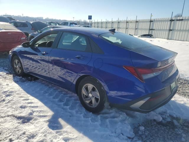 2024 Hyundai Elantra SE