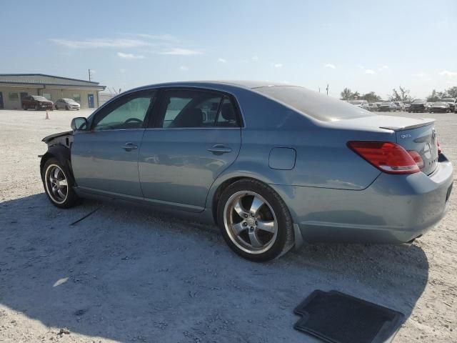 2005 Toyota Avalon XL